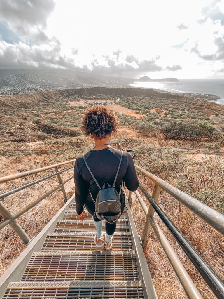 hiking diamond head-1