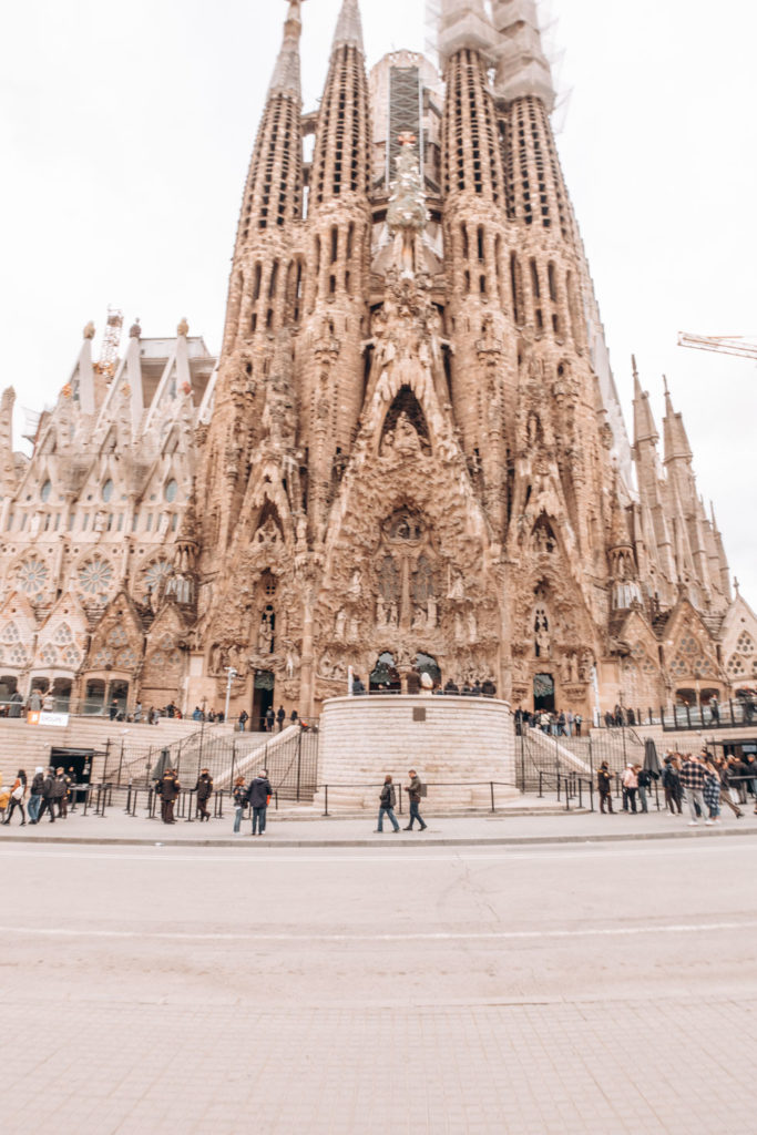 barcelona itinerary - la sagrada familia