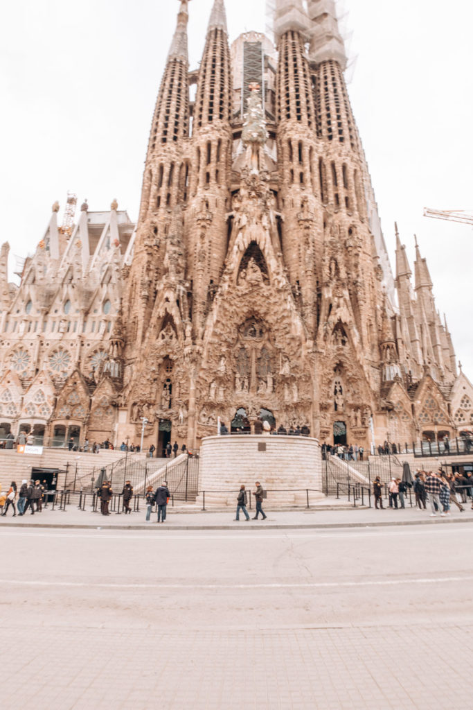 la sagrada familia - spain itinerary 