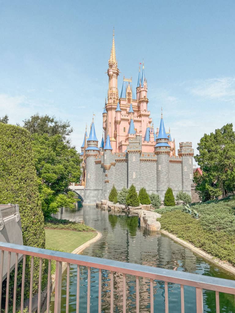A Complete Guide to Packing for Disney World in August